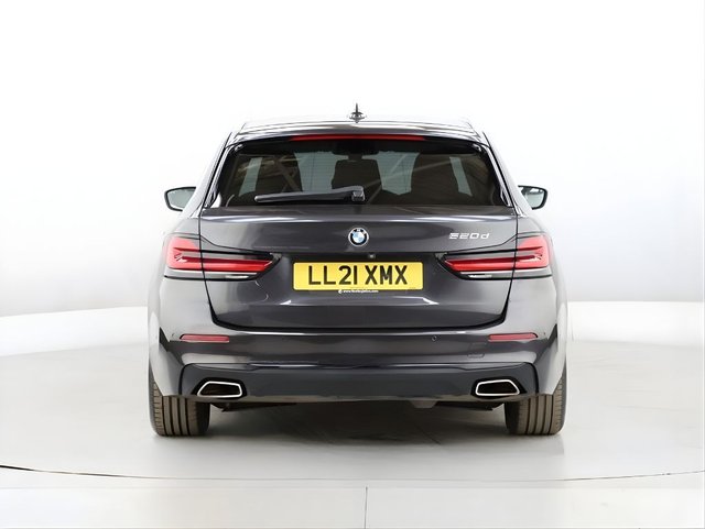 2021 BMW 5 Series 2L Se 5dr - Photo 9