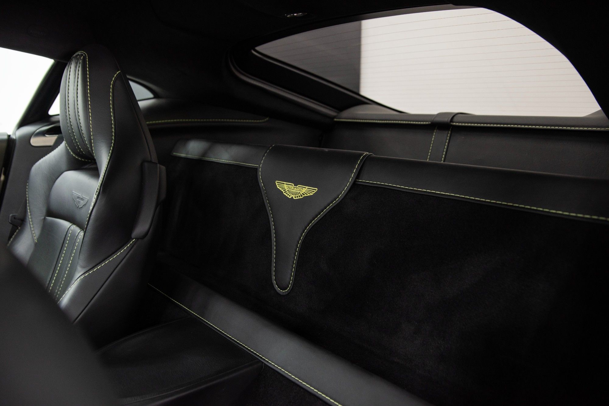 USED 2019 62 ASTON MARTIN VANTAGE 4.0 V8 Coupe 