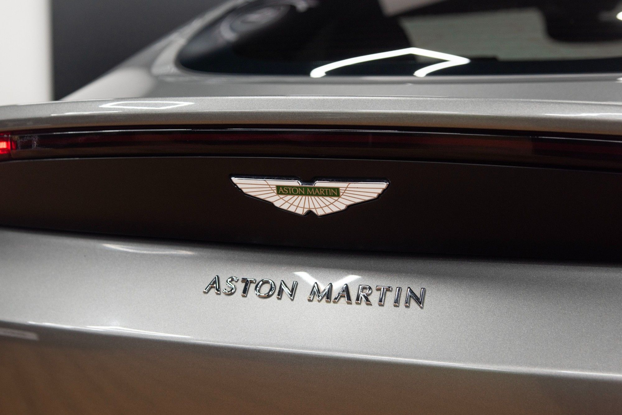 USED 2019 62 ASTON MARTIN VANTAGE 4.0 V8 Coupe 