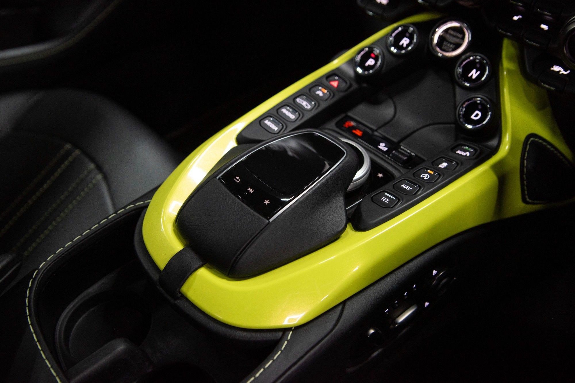 USED 2019 62 ASTON MARTIN VANTAGE 4.0 V8 Coupe 