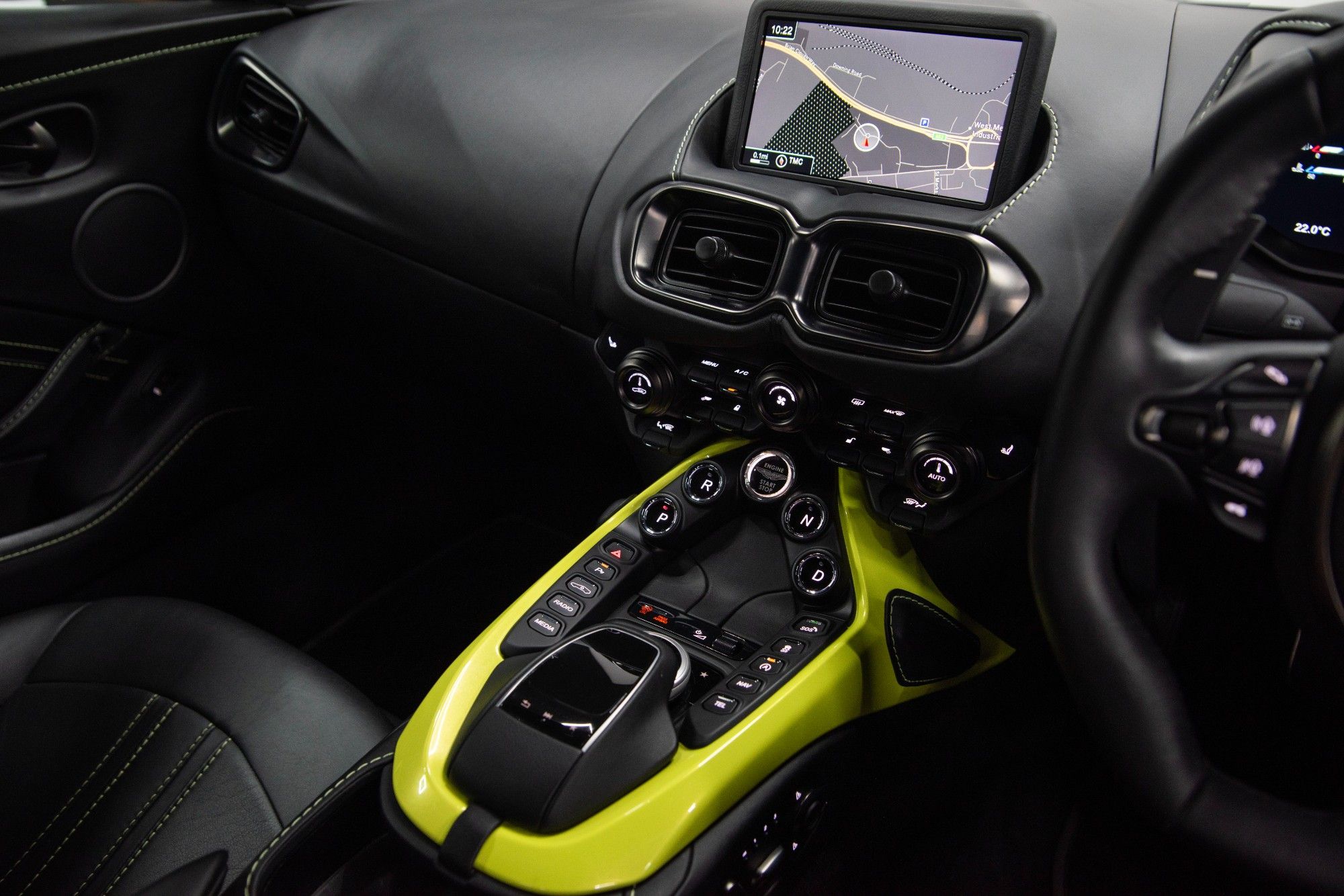 USED 2019 62 ASTON MARTIN VANTAGE 4.0 V8 Coupe 