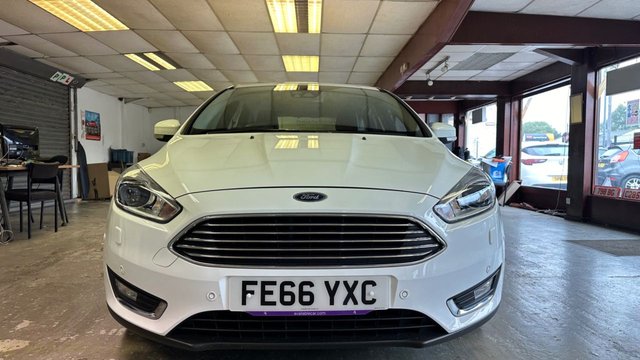 2016 FORD FOCUS - Photo 3