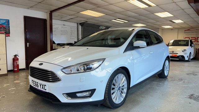 2016 FORD FOCUS - Photo 6