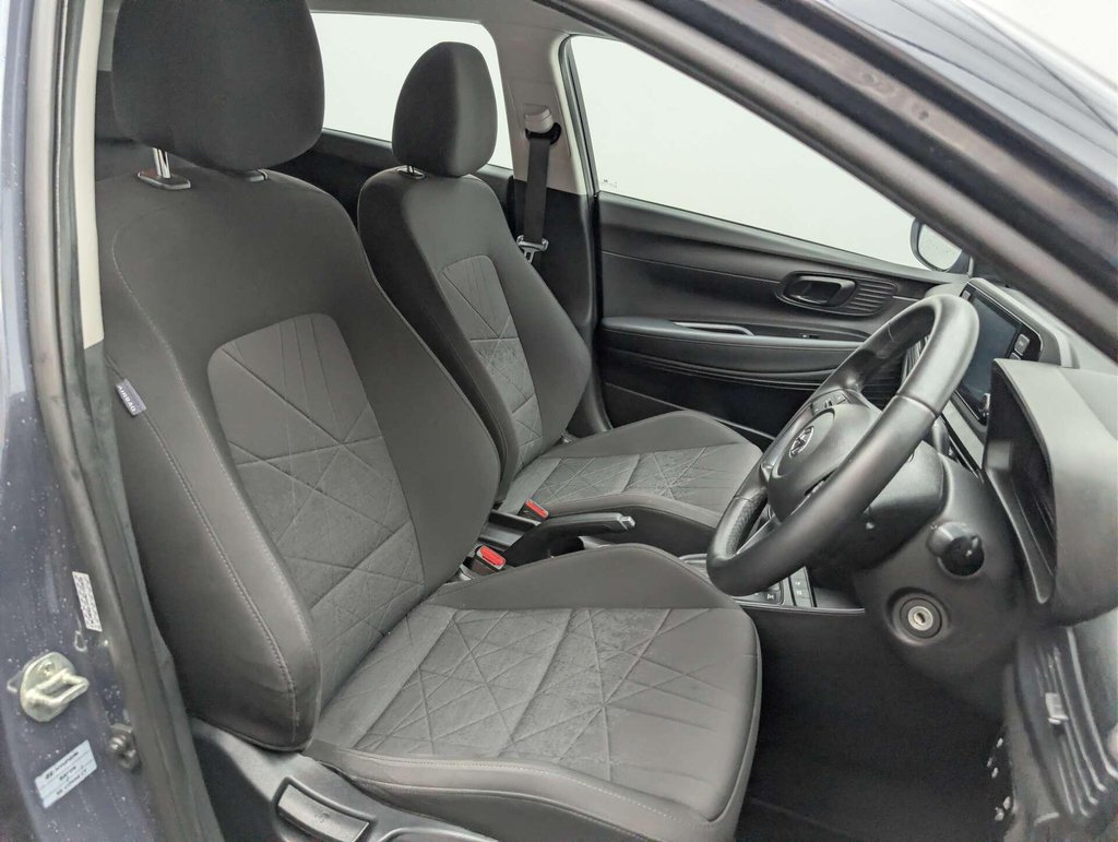 Used 2022 22 HYUNDAI BAYON 1.0 Bayon SE Connect TGDi MHEV Auto 5dr CLICK & COLLECT/ HOME DELIVERY