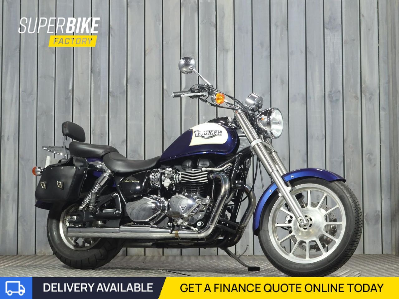 TRIUMPH BONNEVILLE AMERICA 865