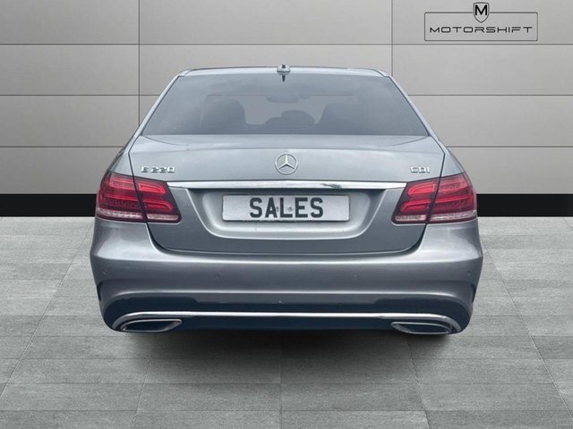 2015 Mercedes-Benz E-CLASS - Photo 10