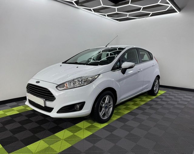 2013 FIESTA 1.25 ZETEC HATCHBACK 5DR PETROL MANUAL EURO 5 82 PS 2013 101,000... photo