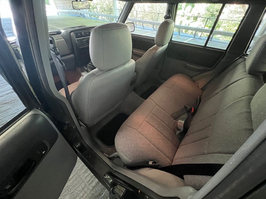 USED 1998 R JEEP CHEROKEE Sport 4x4 // 2500cc TD // Manual // px swap  