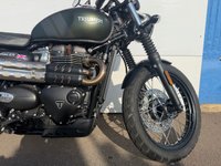 USED 2021 71 TRIUMPH STREET SCRAMBLER 900 Roadster/Retro Petrol Manual Euro 5 (65 ps) ONLY 5,084 MILES WITH FSH!!!