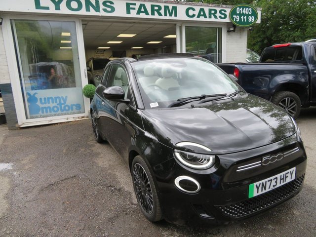 2024 73 Fiat 500e C 42kWh Convertible La Prima 2dr Electric Automatic (118 ps)