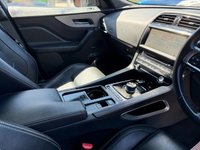 USED 2019 69 JAGUAR F-PACE 2.0 D180 Chequered Flag SUV 5dr Diesel Auto AWD Euro 6 (s/s) (180 ps) Supplied with a new Service and MOT