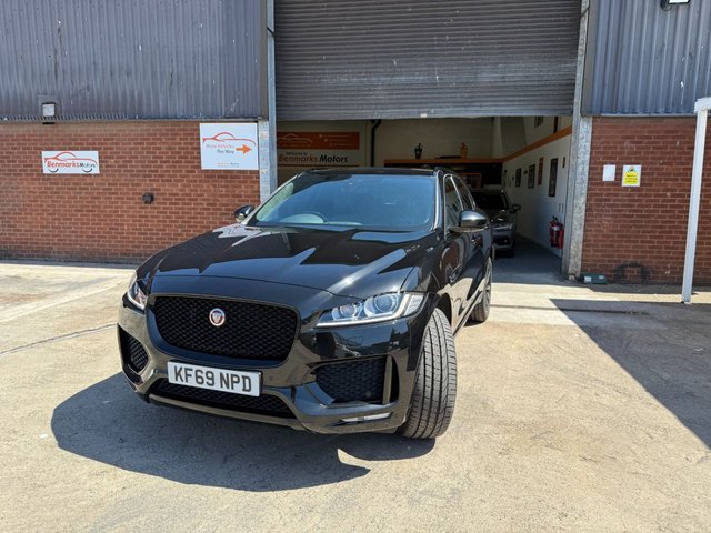 2019 69 Jaguar F-Pace 2.0 D180 Chequered Flag SUV 5dr Diesel Auto AWD Euro 6 (s/s) (180 ps)