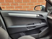USED 2010 60 VAUXHALL ASTRA 1.4i 16v SXi Hatchback 5dr Petrol Manual (167 g/km, 89 bhp) 1 OWNER - SERVICE HISTORY