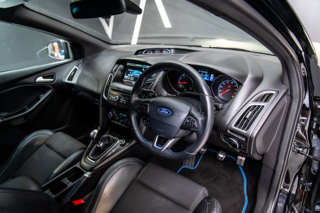 View our FORD FOCUS