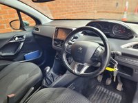 USED 2015 65 PEUGEOT 208 1.2 PureTech Allure Hatchback 5dr Petrol Manual Euro 6 (82 ps) SAT NAV - LOW INSURANCE