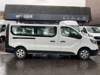 USED 2023 23 RENAULT TRAFIC 2.0 dCi 30 Business Minibus Double Cab 5dr Diesel Manual LWB Euro 6 (s/s) (9 Seat) (150 ps) 1 OWNER, DRIVE AWAY TODAY