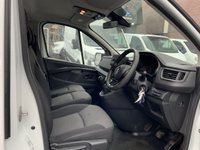 USED 2023 23 RENAULT TRAFIC 2.0 dCi 30 Business Minibus Double Cab 5dr Diesel Manual LWB Euro 6 (s/s) (9 Seat) (150 ps) 1 OWNER, DRIVE AWAY TODAY
