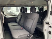 USED 2023 23 RENAULT TRAFIC 2.0 dCi 30 Business Minibus Double Cab 5dr Diesel Manual LWB Euro 6 (s/s) (9 Seat) (150 ps) 1 OWNER, DRIVE AWAY TODAY