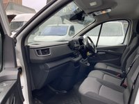 USED 2023 23 RENAULT TRAFIC 2.0 dCi 30 Business Minibus Double Cab 5dr Diesel Manual LWB Euro 6 (s/s) (9 Seat) (150 ps) 1 OWNER, DRIVE AWAY TODAY