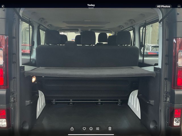 2023 Renault Trafic 2L Business 4dr - Photo 9
