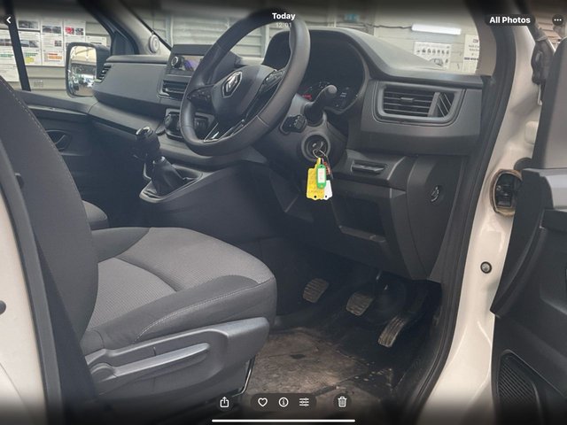 2023 Renault Trafic 2L Business 4dr - Photo 10