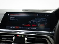 USED 2020 70 BMW X7 3.0 M50d SUV 5dr Diesel Auto xDrive Euro 6 (s/s) (400 ps) £10.7K FACTORY FITTED EXTRAS - SKY LOUNGE SUNROOF + TECHNOLOGY PACK (BOWERS & WILKINS)