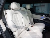 USED 2020 70 BMW X7 3.0 M50d SUV 5dr Diesel Auto xDrive Euro 6 (s/s) (400 ps) £10.7K FACTORY FITTED EXTRAS - SKY LOUNGE SUNROOF + TECHNOLOGY PACK (BOWERS & WILKINS)