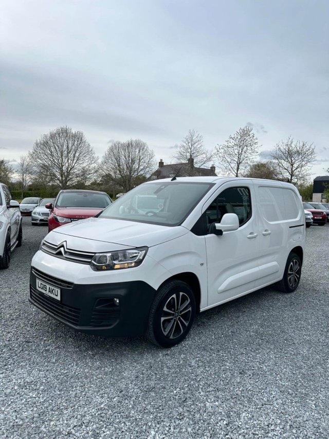 View our CITROEN BERLINGO