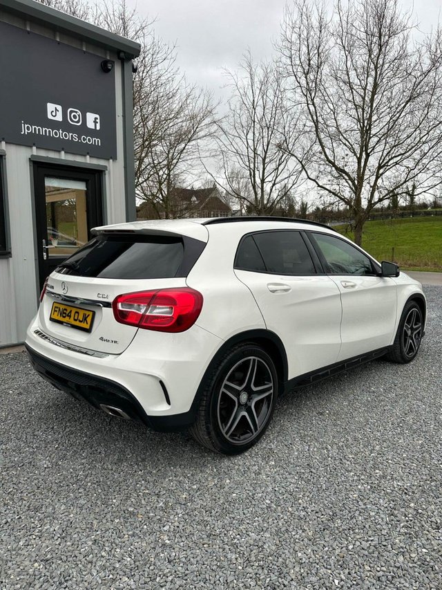 2014 MERCEDES-BENZ GLA 2014 2.1 GLA220 CDI AMG Line SUV 5dr Diesel 7G-DCT 4MATIC Euro 6 (s/s) (170 ps) - Photo 2