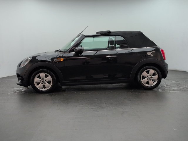 USED 2017 17 MINI Convertible 1.5 Cooper Convertible 2dr Petrol Auto Euro 6 (s/S) (136 Ps) Bluetooth+rear View Camera