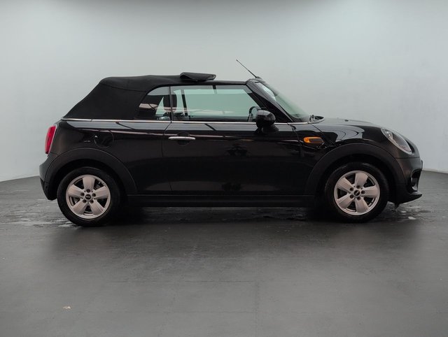 USED 2017 17 MINI Convertible 1.5 Cooper Convertible 2dr Petrol Auto Euro 6 (s/S) (136 Ps) Bluetooth+rear View Camera