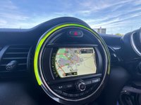 USED 2017 17 MINI HATCH 2.0 Cooper S Hatchback 5dr Petrol Auto Euro 6 (s/s) (192 ps) S/HISTORY*NAV*18"ALLOYS*CHILLI