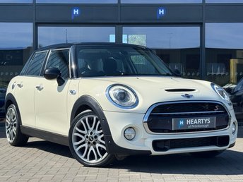 2017 MINI HATCH