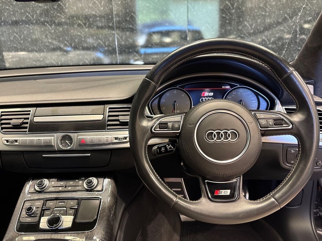 USED 2013 63 AUDI S8 4.0 TFSI V8 Saloon 4dr Petrol Tiptronic quattro Euro 5 (520 ps) LAST OWNER 11 YEARS|GREAT SPEC