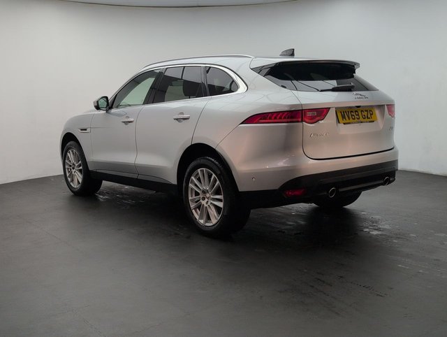 USED 2019 69 Jaguar F-Pace 2.0 P300 Portfolio Suv 5dr Petrol Auto Awd Euro 6 (s/S) (300 Ps) - Climate, Alloy, Cruise
