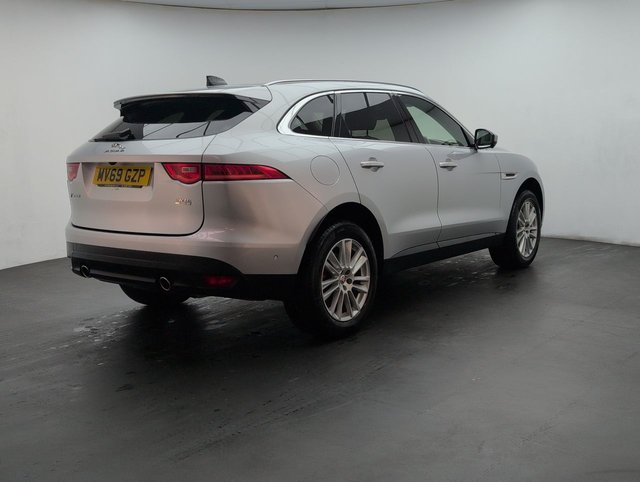USED 2019 69 Jaguar F-Pace 2.0 P300 Portfolio Suv 5dr Petrol Auto Awd Euro 6 (s/S) (300 Ps) - Climate, Alloy, Cruise