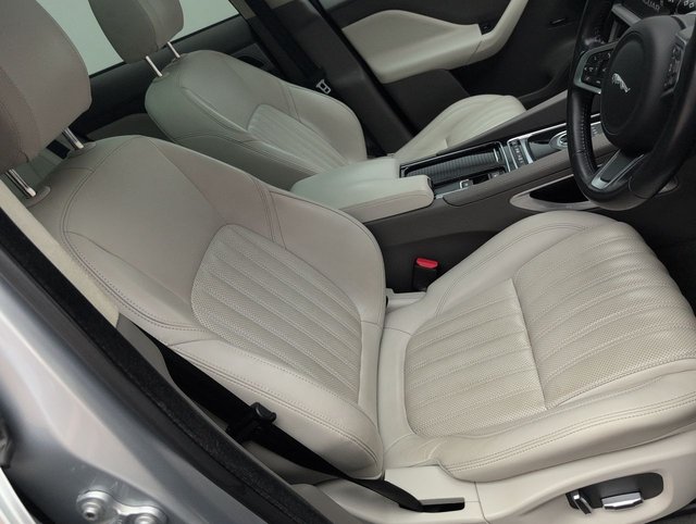 USED 2019 69 Jaguar F-Pace 2.0 P300 Portfolio Suv 5dr Petrol Auto Awd Euro 6 (s/S) (300 Ps) - Climate, Alloy, Cruise