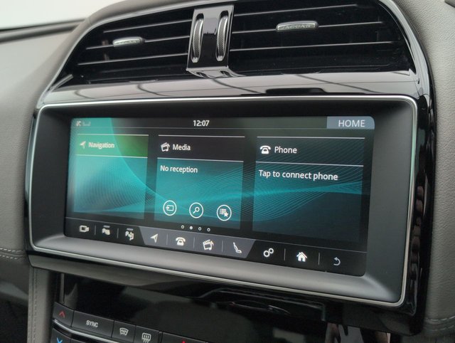 USED 2019 69 Jaguar F-Pace 2.0 P300 Portfolio Suv 5dr Petrol Auto Awd Euro 6 (s/S) (300 Ps) - Climate, Alloy, Cruise