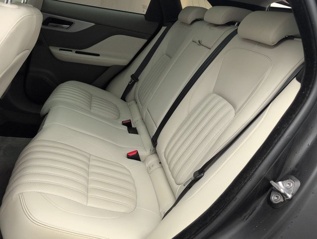 USED 2019 69 Jaguar F-Pace 2.0 P300 Portfolio Suv 5dr Petrol Auto Awd Euro 6 (s/S) (300 Ps) - Climate, Alloy, Cruise