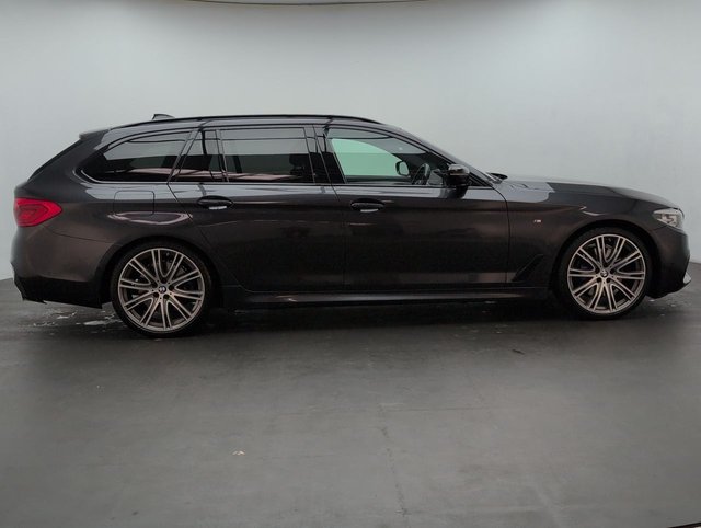 USED 2019 T BMW 5 Series 3.0 530d M Sport Touring 5dr Diesel Auto Xdrive Euro 6 (s/S) (265 Ps) - Cruise, Dab, Alloy