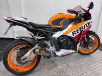USED 2016 66 HONDA CBR1000RR FIREBLADE REPSOL COLOURS - LOADS OF EXTRAS - FSH COMES WITH NEW MOT AND WARRANTY