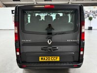 USED 2020 20 RENAULT TRAFIC 2.0 dCi ENERGY 28 Sport Nav Minibus Double Cab 5dr Diesel Manual SWB Euro 6 (s/s) (9 Seat) (120 ps) 