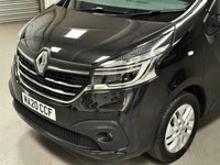 USED 2020 20 RENAULT TRAFIC 2.0 dCi ENERGY 28 Sport Nav Minibus Double Cab 5dr Diesel Manual SWB Euro 6 (s/s) (9 Seat) (120 ps) 