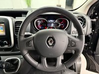 USED 2020 20 RENAULT TRAFIC 2.0 dCi ENERGY 28 Sport Nav Minibus Double Cab 5dr Diesel Manual SWB Euro 6 (s/s) (9 Seat) (120 ps) 