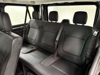 USED 2020 20 RENAULT TRAFIC 2.0 dCi ENERGY 28 Sport Nav Minibus Double Cab 5dr Diesel Manual SWB Euro 6 (s/s) (9 Seat) (120 ps) 