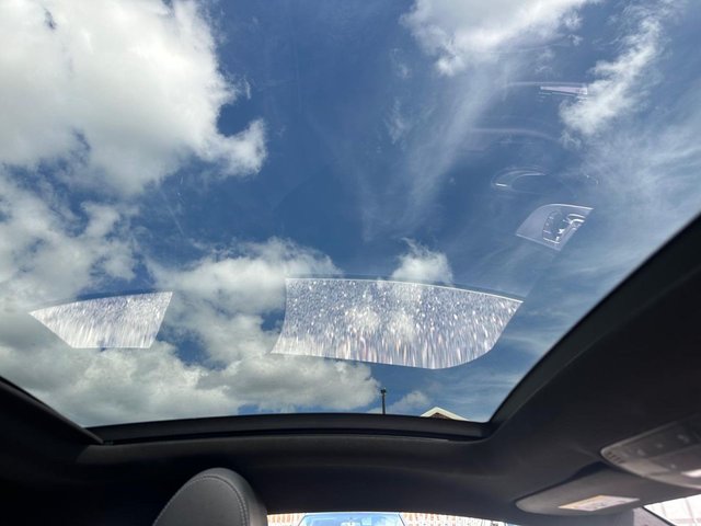 2018 Mercedes-Benz C-CLASS - Photo 8