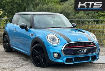 2017 MINI HATCH