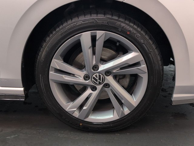 USED 2020 70 Volkswagen Golf 1.5 Etsi Mhev R-Line Hatchback 5dr Petrol Hybrid DSg Euro 6 (s/S) (150 Ps) - Alloy, Climate, Sat Nav