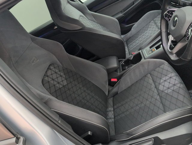 USED 2020 70 Volkswagen Golf 1.5 Etsi Mhev R-Line Hatchback 5dr Petrol Hybrid DSg Euro 6 (s/S) (150 Ps) - Alloy, Climate, Sat Nav