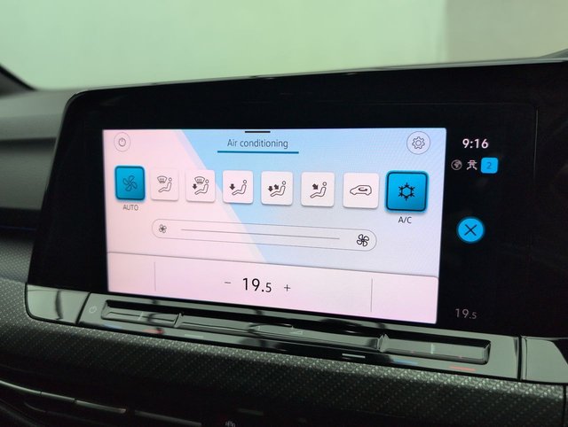 USED 2020 70 Volkswagen Golf 1.5 Etsi Mhev R-Line Hatchback 5dr Petrol Hybrid DSg Euro 6 (s/S) (150 Ps) - Alloy, Climate, Sat Nav